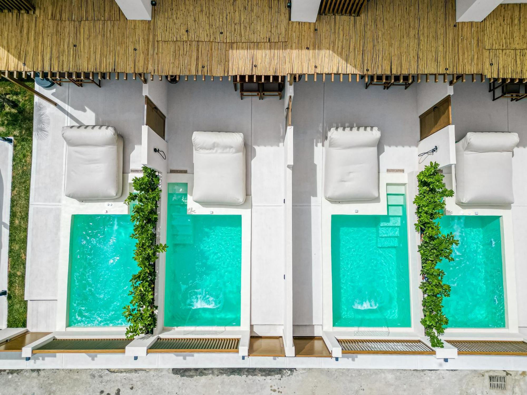 Adorno Private Suites Only Adults & Kids 12 Plus Vrasná المظهر الخارجي الصورة