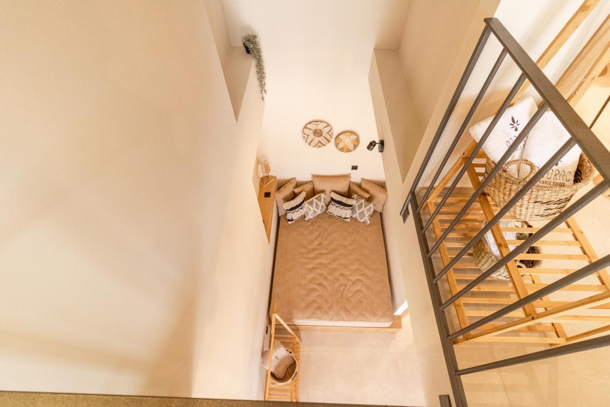 Adorno Private Suites Only Adults & Kids 12 Plus Vrasná المظهر الخارجي الصورة