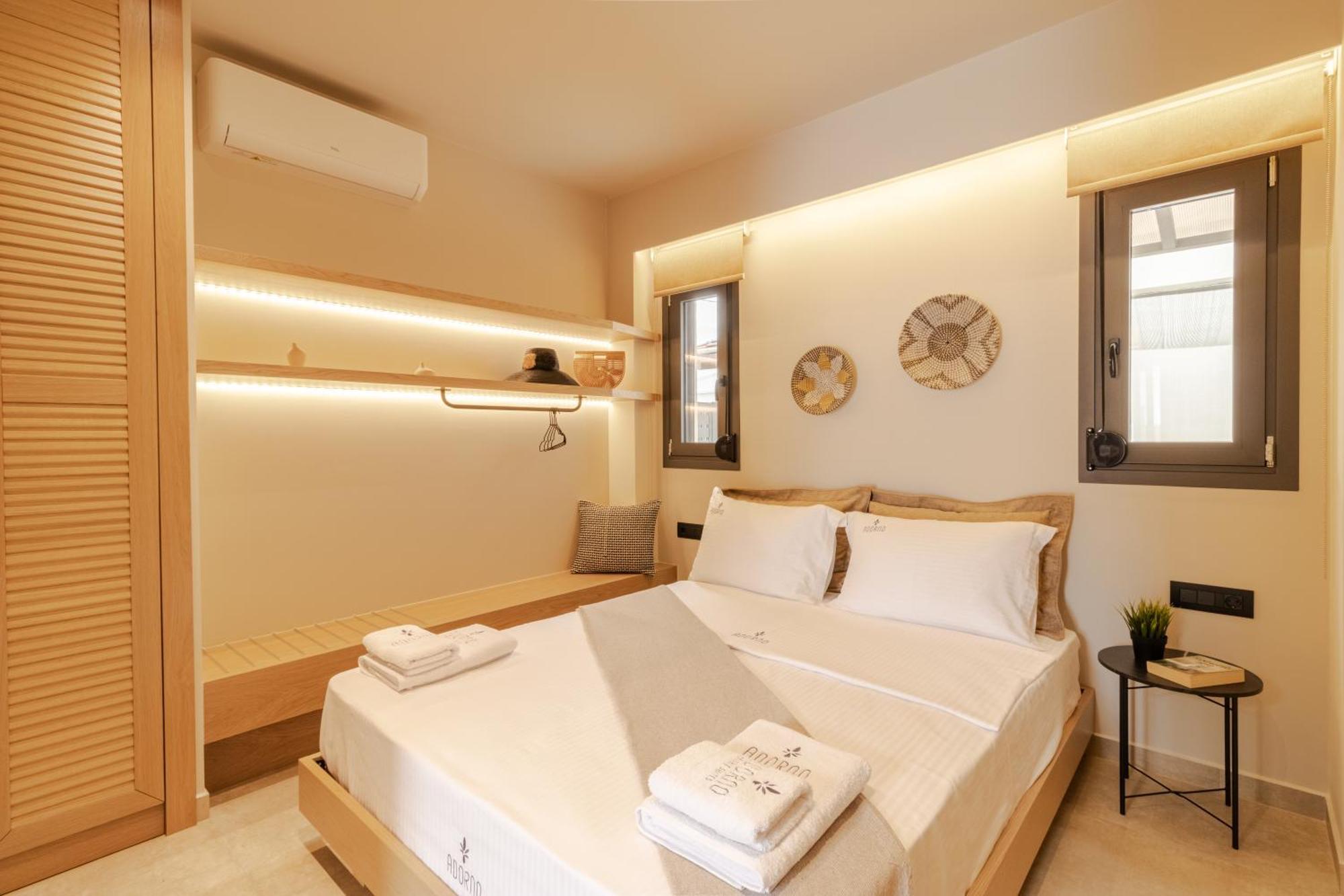 Adorno Private Suites Only Adults & Kids 12 Plus Vrasná المظهر الخارجي الصورة