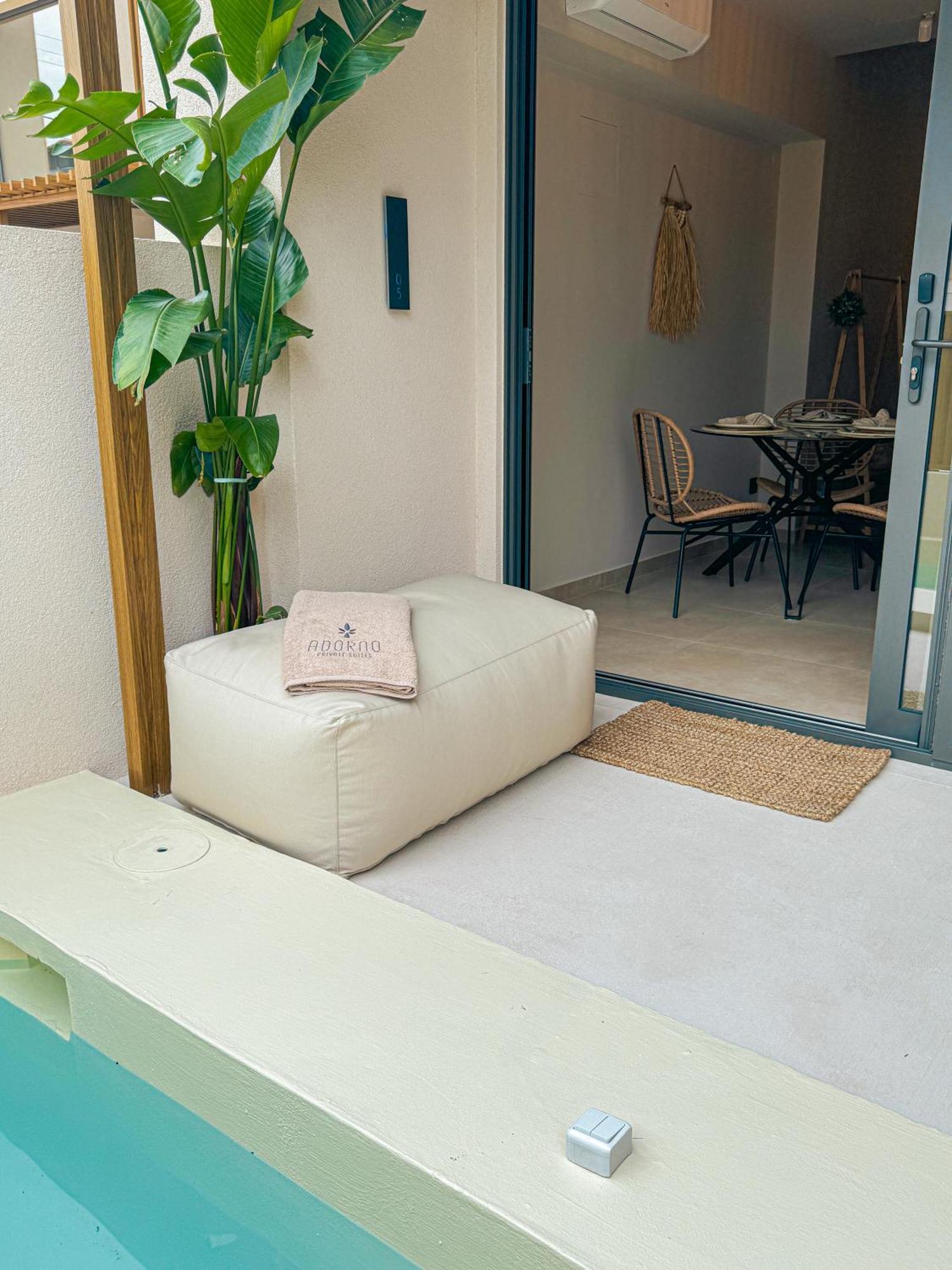 Adorno Private Suites Only Adults & Kids 12 Plus Vrasná المظهر الخارجي الصورة