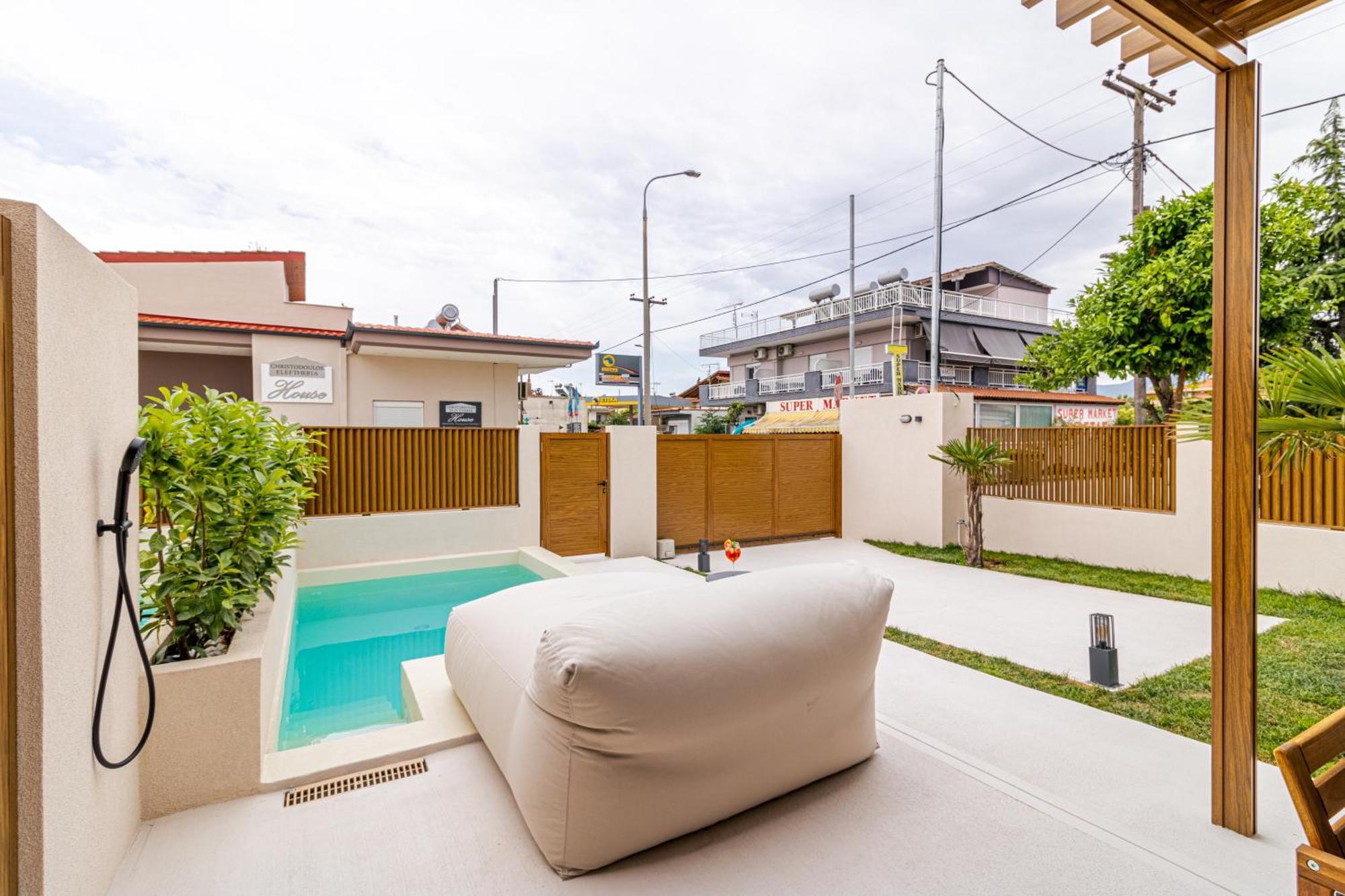 Adorno Private Suites Only Adults & Kids 12 Plus Vrasná المظهر الخارجي الصورة