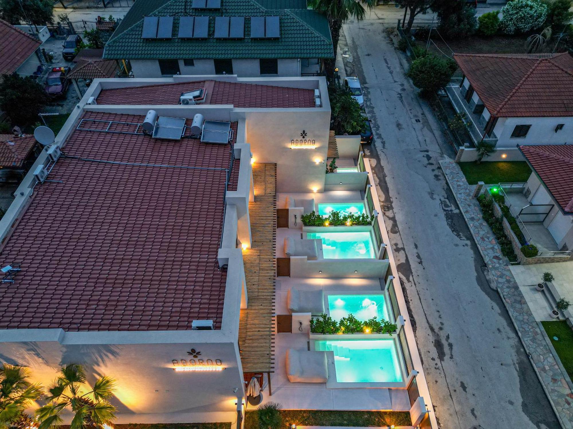 Adorno Private Suites Only Adults & Kids 12 Plus Vrasná المظهر الخارجي الصورة